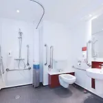 מלון Travelodge Mitchell Lane 3*
