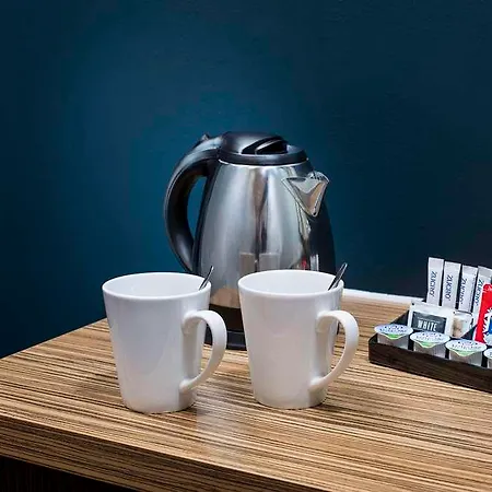 ホテル Travelodge Mitchell Lane