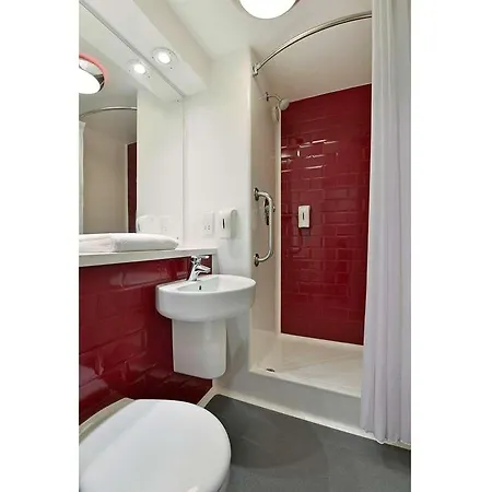 Travelodge Mitchell Lane ホテル