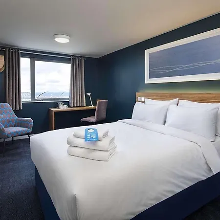 Travelodge Mitchell Lane מלון בריסטול