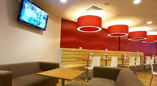 Travelodge Mitchell Lane ホテル